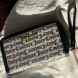 juicy couture wallet !!